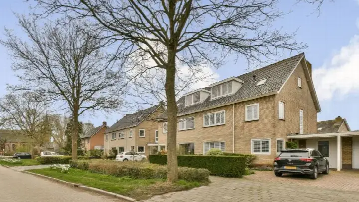 Tussenwoning te koop: Kleiweg 9, Baambrugge Dorp Baambrugge