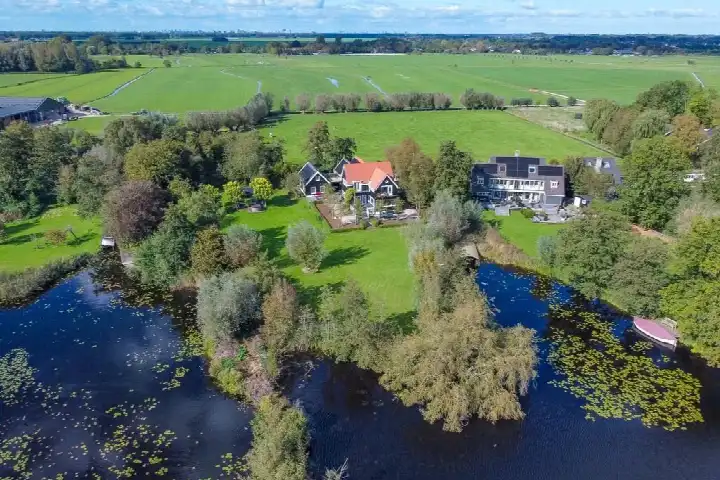 Twee-onder-één-kap te koop: Kleizuwe 5, Polder Dorssewaard Vreeland