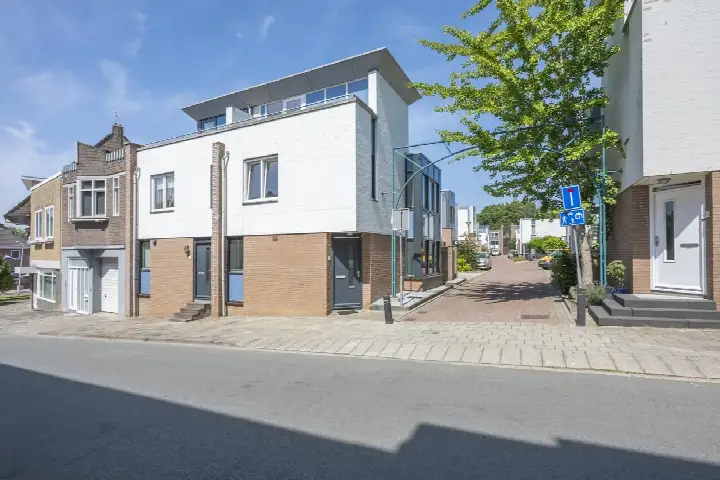 Hoekwoning te koop: Klinckenberghstraat 1, De Dem en omgeving Hoensbroek