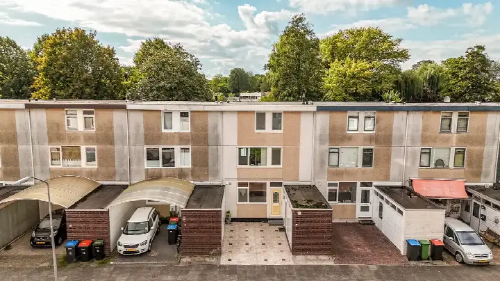 Terraced house for sale: Klip 8, Atol Lelystad