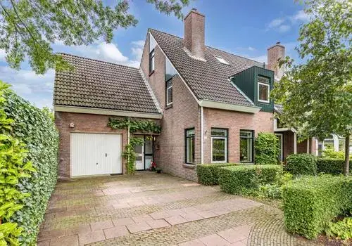 Twee-onder-één-kap te koop: Klokmakkerij 12, Joure, Zuiderveld Joure