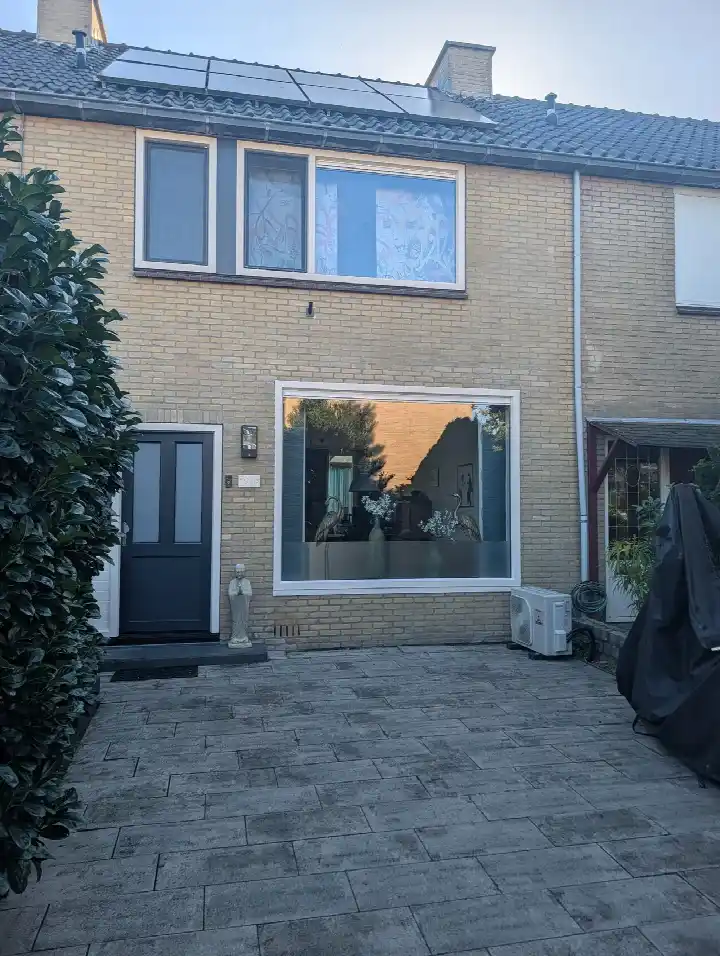 Terraced house for sale: Klompenmakerij 13, Smitshoek Barendrecht
