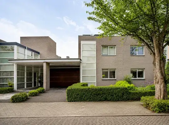 Tussenwoning te koop: Kloosterbosch 12, Vroendaal Maastricht