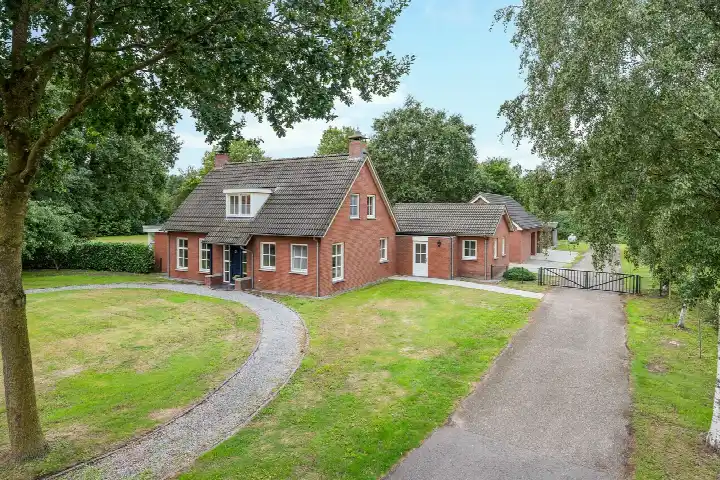 Vrijstaande woning te koop: Kloosterdreef 3A, Verspreide huizen Heikant Aarle-Rixtel