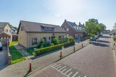 Vrijstaande woning te koop: Kloosterstraat 12, De Meede Made