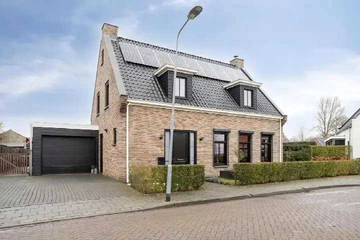 Detached house for sale: Kloosterstraat 14D, Kern Biervliet Biervliet
