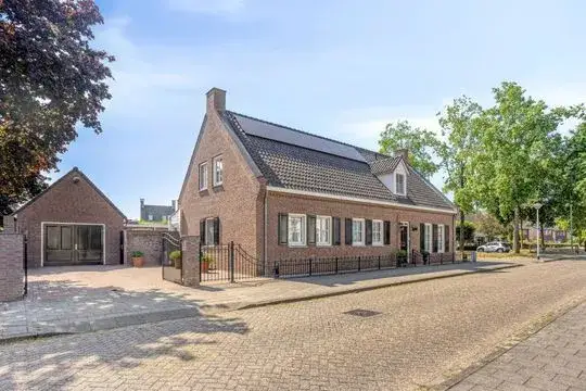 Detached house for sale: Kloosterstraat 21, Stiphout-Dorp Helmond
