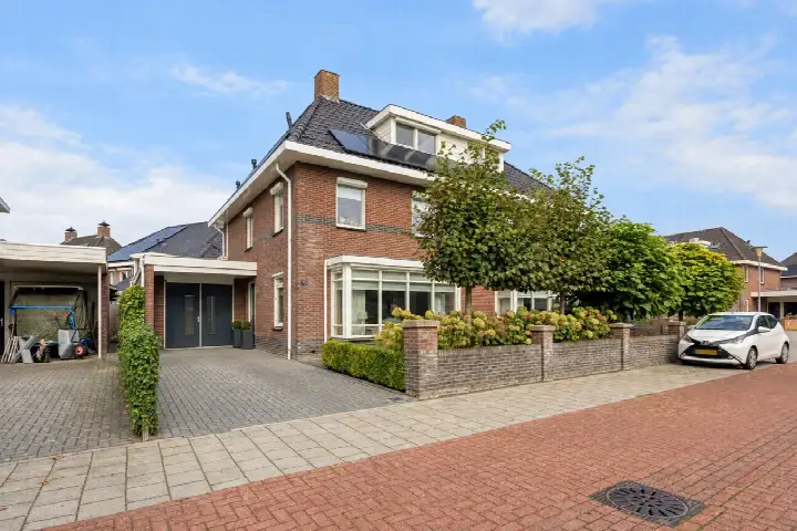 Semi-detached for sale: Kluisstraat 75, Oosterholt Ijsselmuiden