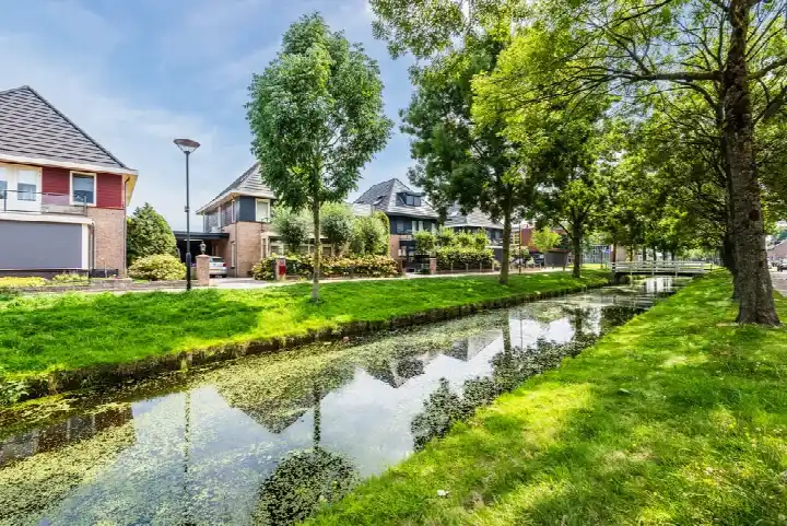 Detached house for sale: Kluver 3, Koenraadswetering Bunschoten-Spakenburg