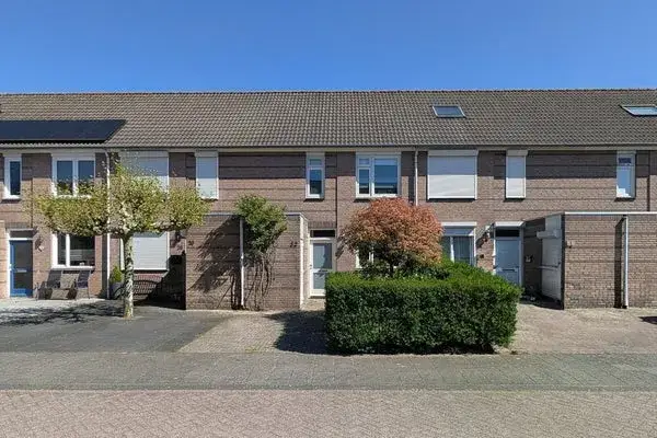 Tussenwoning te koop: Knegselstraat 22, Campenhoef Midden Tilburg