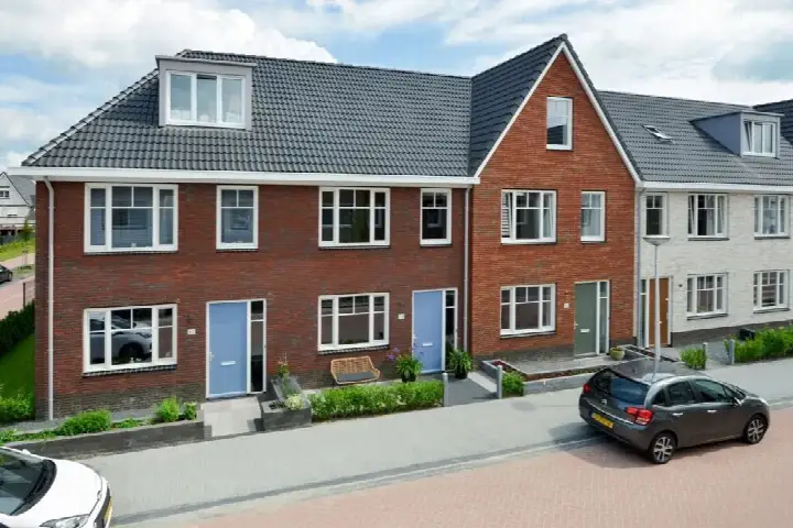 Tussenwoning te koop: Knobbelzwaan 78, Legmeer Uithoorn