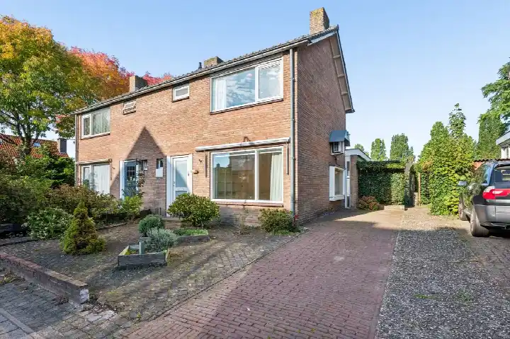 Semi-detached for sale: Koenestraat 30, Amerongen-Dorp Amerongen