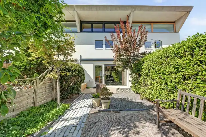 Terraced house for sale: Koenraad Bothstraat 32, 's-Gravenland Rotterdam