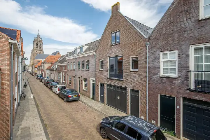 Corner house for sale: Koestraat 27, Schoonhoven-Oude Stad Schoonhoven