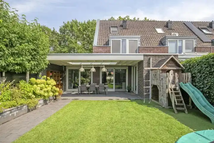Hoekwoning te koop: Koestraat 49, Loverbosch Asten