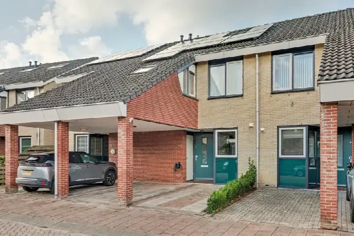 Tussenwoning te koop: Kogge 22, De Kapel en omgeving Brielle