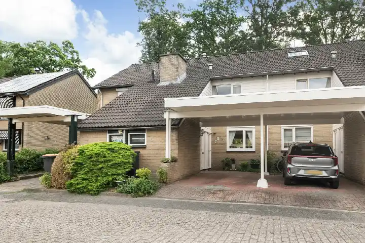 Tussenwoning te koop: Kokkelmanlanden 72, Stroinkslanden Noord-West Enschede