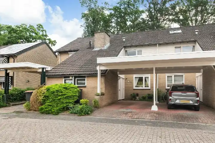 Tussenwoning te koop: Kokkelmanlanden 72, Stroinkslanden Noord-West Enschede