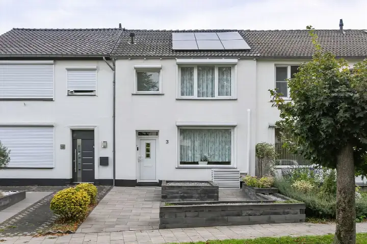 Terraced house for sale: Komeetstraat 3, Treebeek-Noord Brunssum