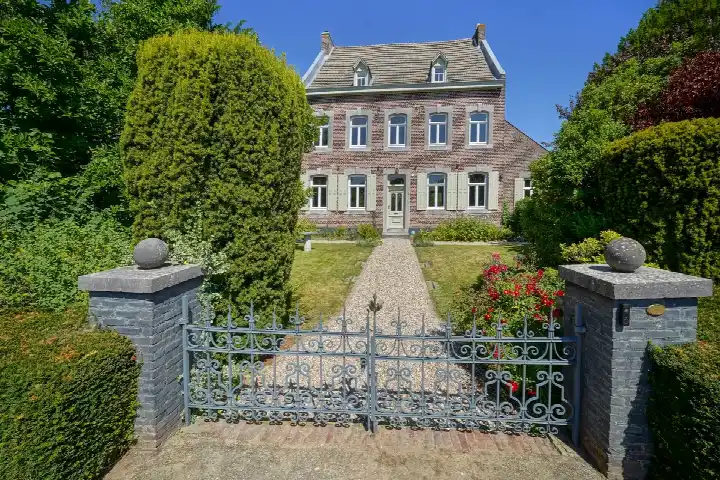 Detached house for sale: Kommelderweg 1, Geulle Geulle
