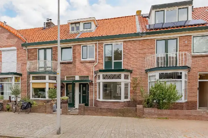 Tussenwoning te koop: Kompasstraat 39, Vissersbuurt Ijmuiden