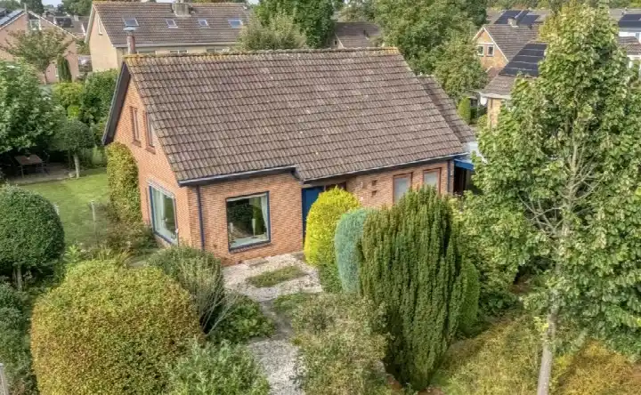 Vrijstaande woning te koop: Kon.Julianalaan 81, Nieuwleusen Centrum-noord Nieuwleusen