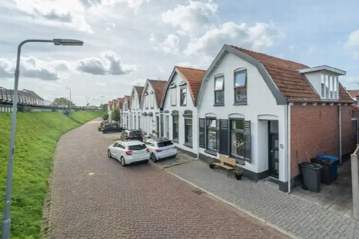 Hoekwoning te koop: Kon Julianastraat 15, Yerseke - Kern Yerseke