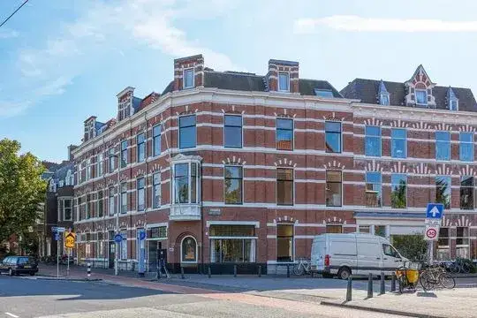 Apartment for sale: Koningin Emmakade 157, Sweelinckplein e.o. 'S-Gravenhage