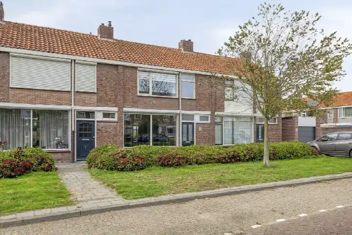 Tussenwoning te koop: Koningin Emmastraat 26, Rooi Dorp Kaatsheuvel