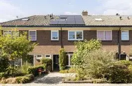 Tussenwoning te koop: Koningin Sophiastraat 14, Dieren-Noord boven spoorlijn Dieren