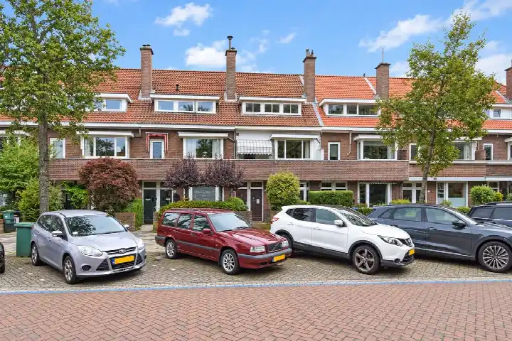 Appartement te koop: Koningin Wilhelminalaan 69, Voorburg Noord zuid Voorburg