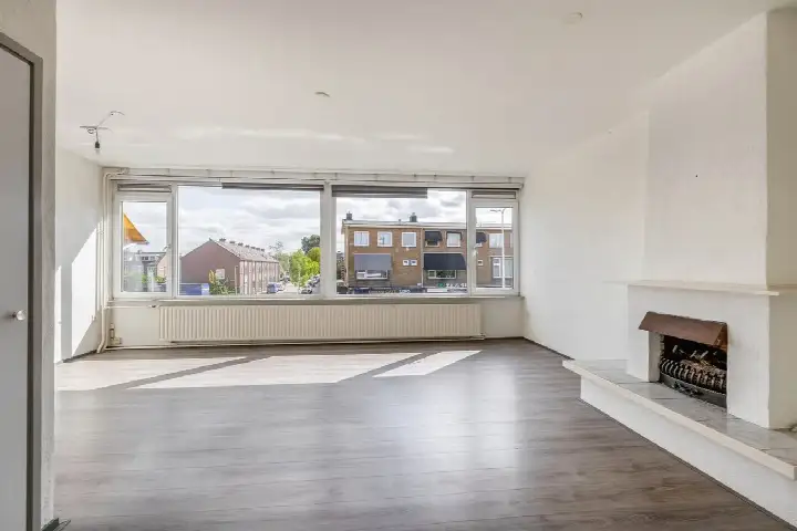 Appartement te koop: Koningin Wilhelminaplein 46, Oranjewijk Noord Waddinxveen