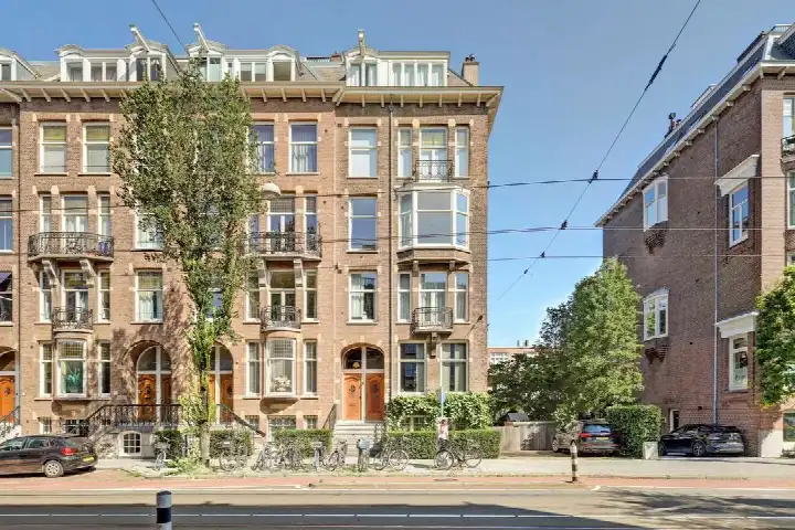 Appartement te huur: Koninginneweg 154-2, Willemsparkbuurt-Noord Amsterdam