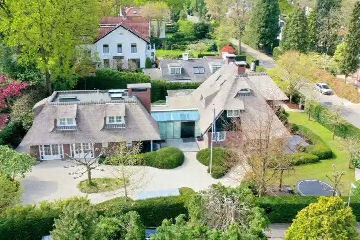 Woning te koop: Koningslaan 15, Lomanplein Bussum