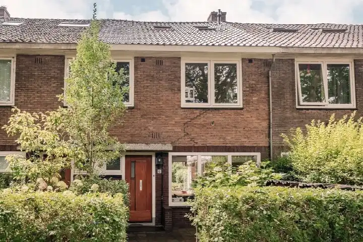 Tussenwoning te koop: Koningsweg 93, L. Napoleonplantsoen en omgeving Utrecht