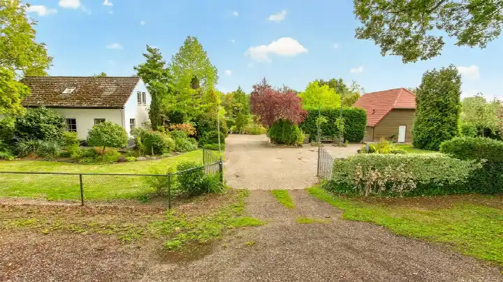 Vrijstaande woning te koop: Koolweg 48, Verspreide woningen bij Helenaveen Helenaveen