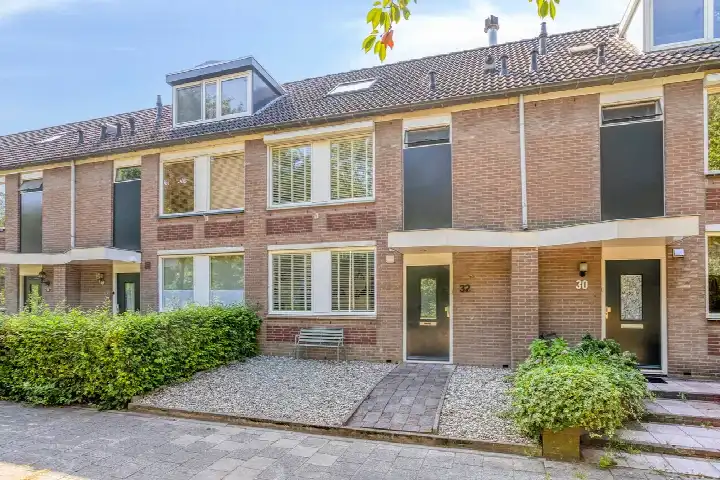 Tussenwoning te koop: Koolwijk 32, Krommeweg-Noord Hendrik-Ido-Ambacht