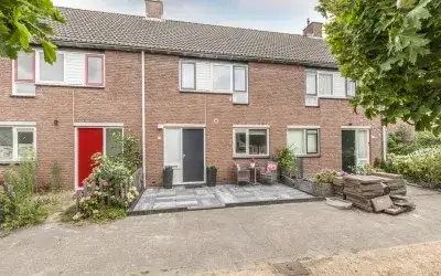 Tussenwoning te koop: Koolwitje 31, Hout Hoeffe Hellevoetsluis