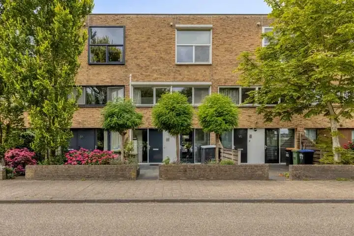 Tussenwoning te koop: Koolzaadlaan 93, Derde woonwijk Zeewolde