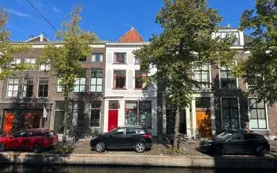 Terraced house for sale: Koornmarkt 50, Centrum Delft