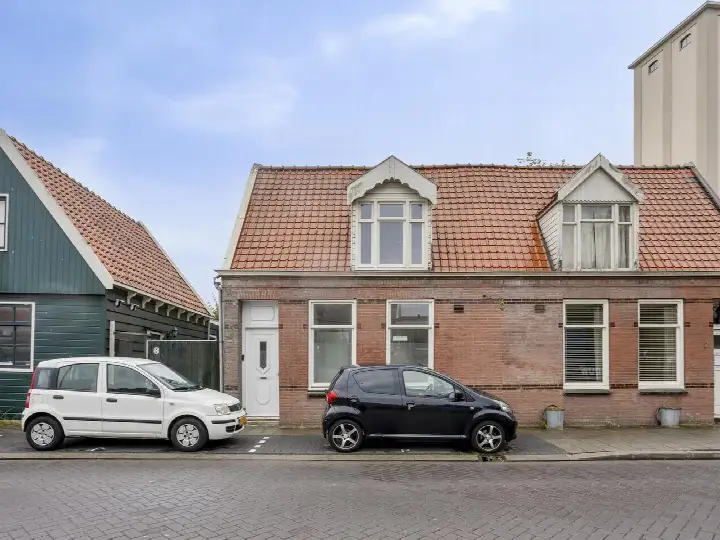 Semi-detached for rent: Kopermolenstraat 4, Rosmolenbuurt West Zaandam