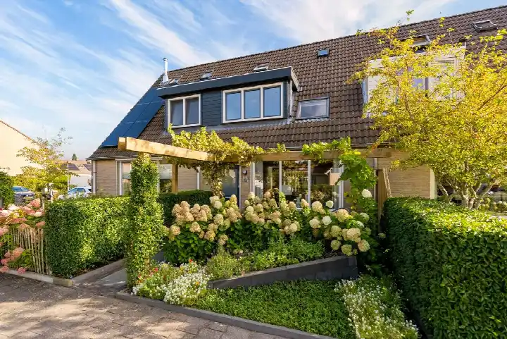 Terraced house for sale: Korenbloem 15, Oostendorp Elburg