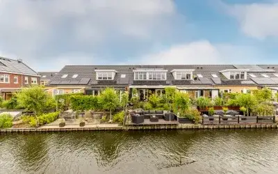 Tussenwoning te koop: Korenbloem 33, Kern Oudenhoorn Oudenhoorn