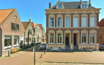 Semi-detached for sale: Korenmarkt 15, Binnenstad - Buurt 10 01 Hoorn