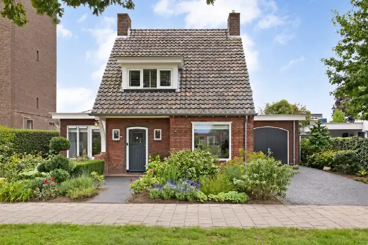 Vrijstaande woning te koop: Korenstraat 27, Blekkerhoek Raalte