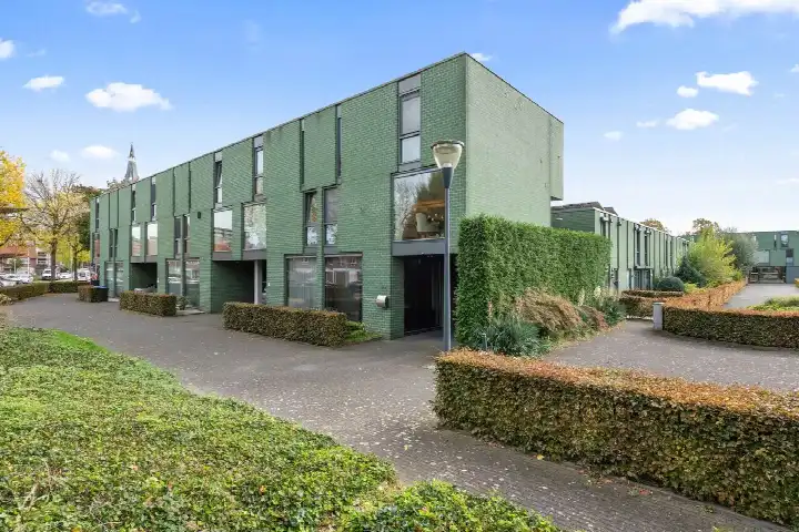 Terraced house for sale: Korenwolfstraat 43, Kronehoef Eindhoven