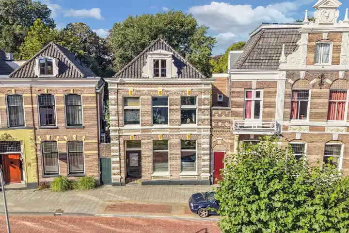 Hoekwoning te koop: Kornputsingel 18, Centrum Steenwijk Steenwijk