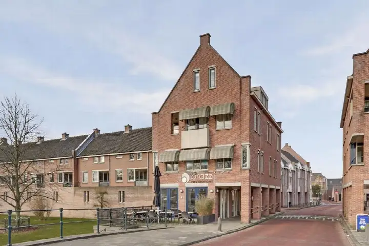 Corner house for sale: Korte Kerkstraat 27, Vianen binnenstad Vianen