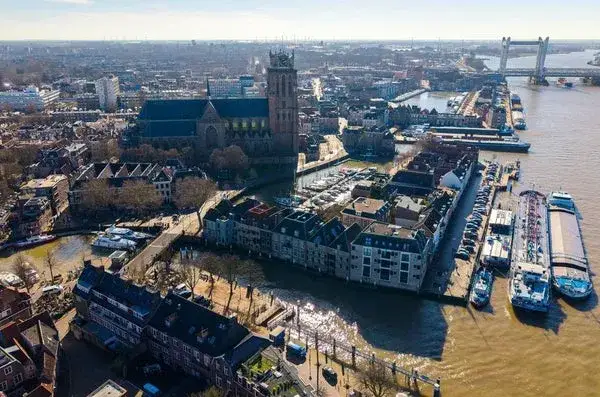 Apartment for sale: Korte Engelenburgerkade 6, Nieuwe Haven en omgeving Dordrecht