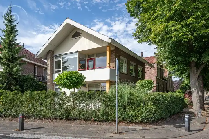 Vrijstaande woning te koop: Kortewegje 40, Sommelsdijk bloemenbuurt Sommelsdijk